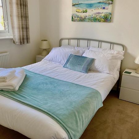 Lovely 2 Bedroom, 2 Bathroom House With Parking. Plymouth Dış mekan fotoğraf