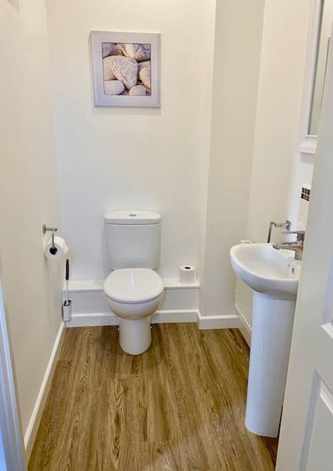 Lovely 2 Bedroom, 2 Bathroom House With Parking. Plymouth Dış mekan fotoğraf